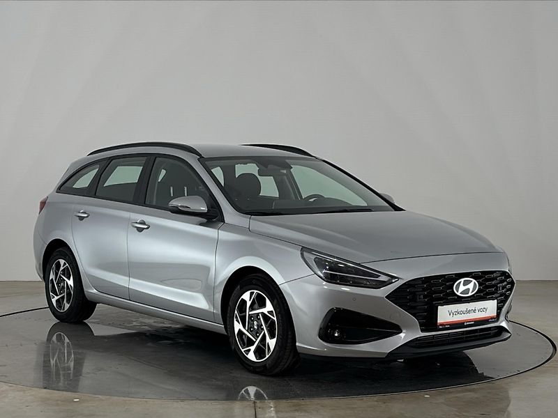 Hyundai i30 Smart DCT - fotka 14 z 30