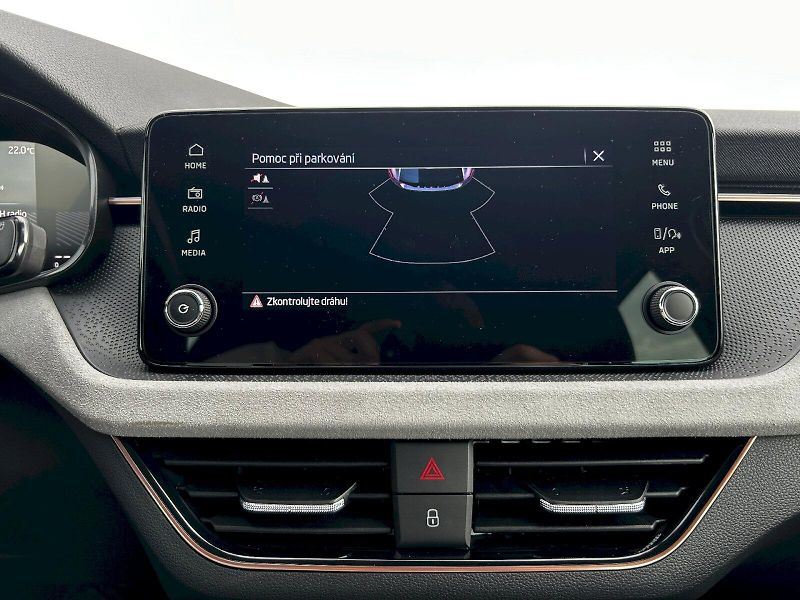 Škoda Scala (2025) 1.0 TSI 85kW MP6 Top Selection - fotka 19 z 34
