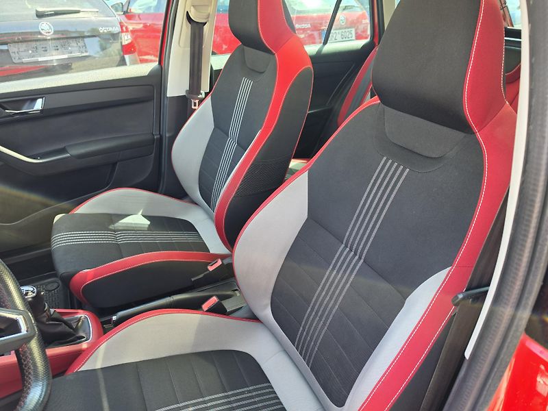 Škoda Fabia 1.2 TSI Monte Carlo Panorama  - fotka 15 z 15