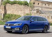 Za 791 900 Kč lze koupit modernizované provedení VW Passat. Do něho naložíte 650/1780 litrů