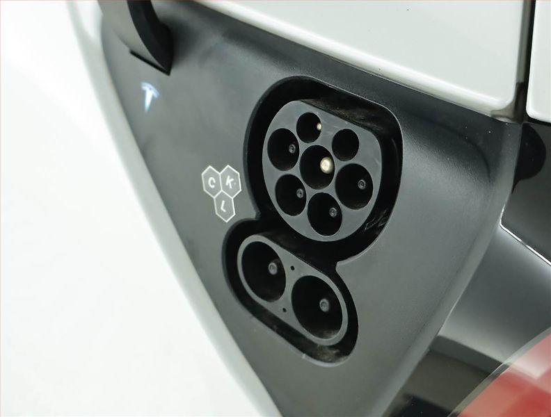 Tesla Model 3 (2024) Standard Range LFP, SoH 96% - fotka 21 z 22