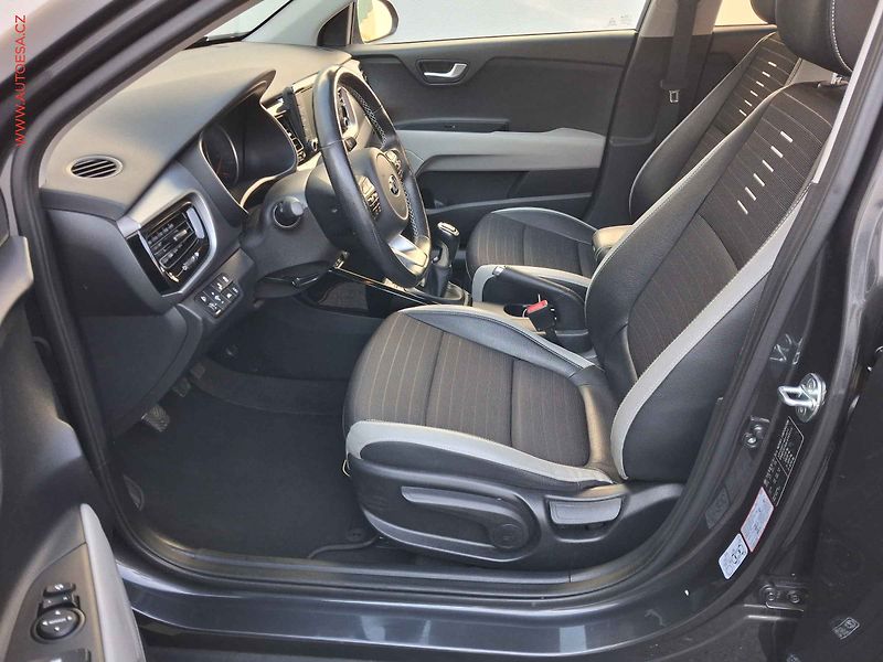 Kia Stonic (2019) 1.6 CRDi, Exclusive, TZ - fotka 9 z 20