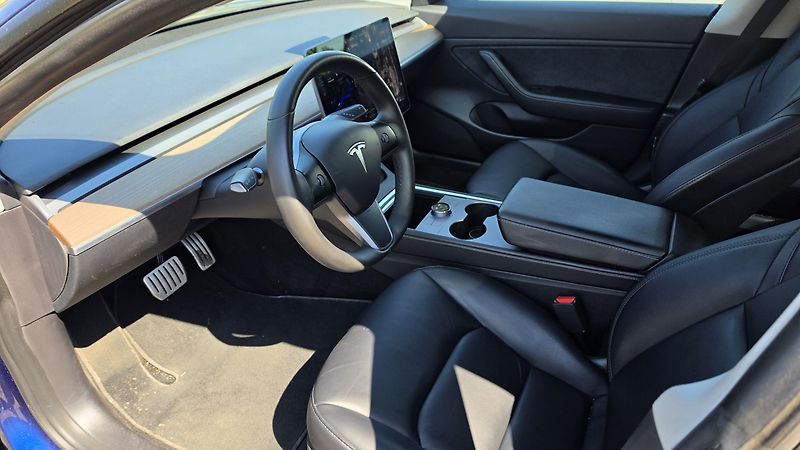 Tesla Model 3 (2021) AWD 4×4 | S3XY Knob - fotka 9 z 12