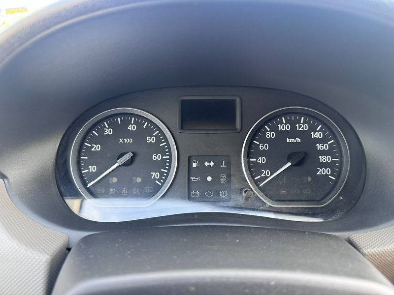 Dacia Sandero (2009) 1,2i 55KW BRZDY PNEU NOVÉ - fotka 25 z 43