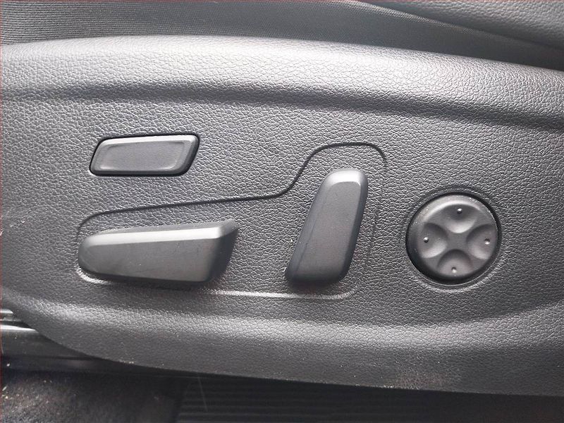 Hyundai Santa Fe (2021) 2.2 CRDi - fotka 20 z 25