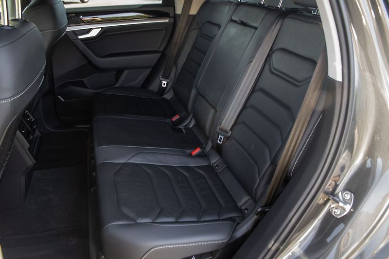 Volkswagen Touareg - fotka 25 z 26