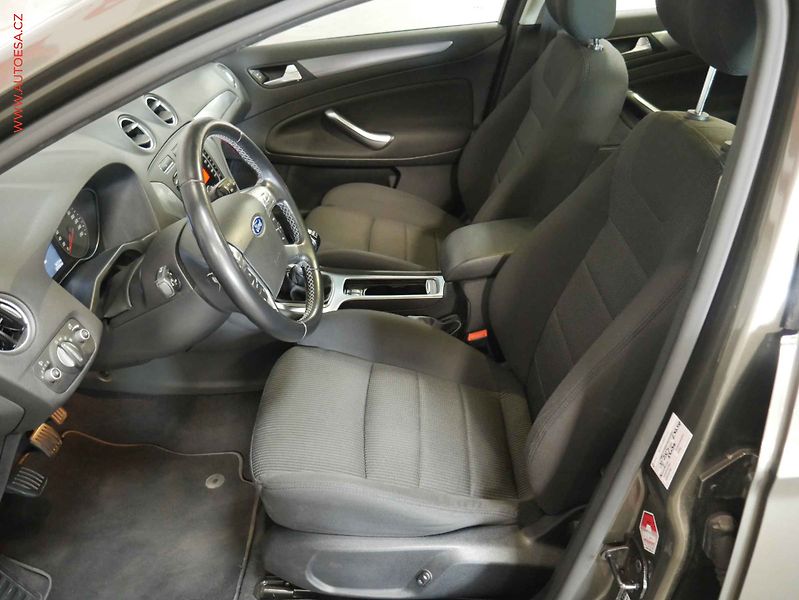 Ford Mondeo (2013) 2.2TDCi, ČR, servis.kniha - fotka 9 z 21
