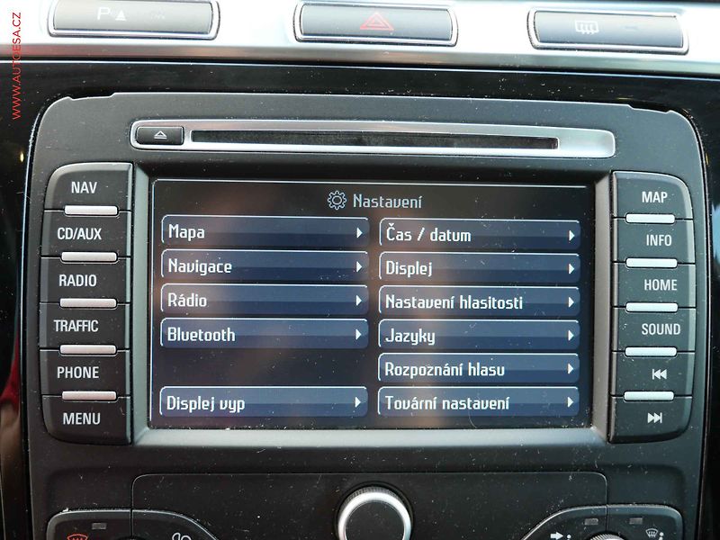 Ford S-MAX (2014) 2.0 TDCi, AT, tempo, kamera - fotka 20 z 23