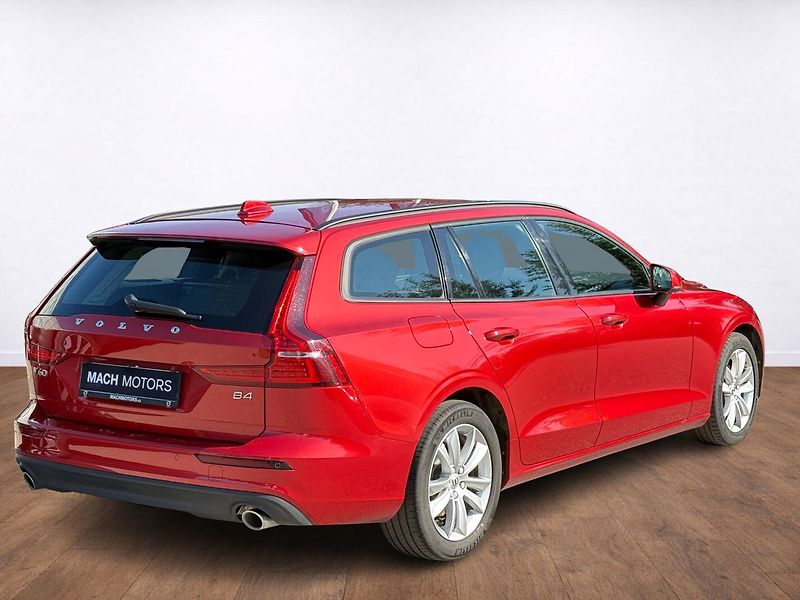 Volvo V60 MOMENTUM B4, FULL LED - fotka 4 z 22