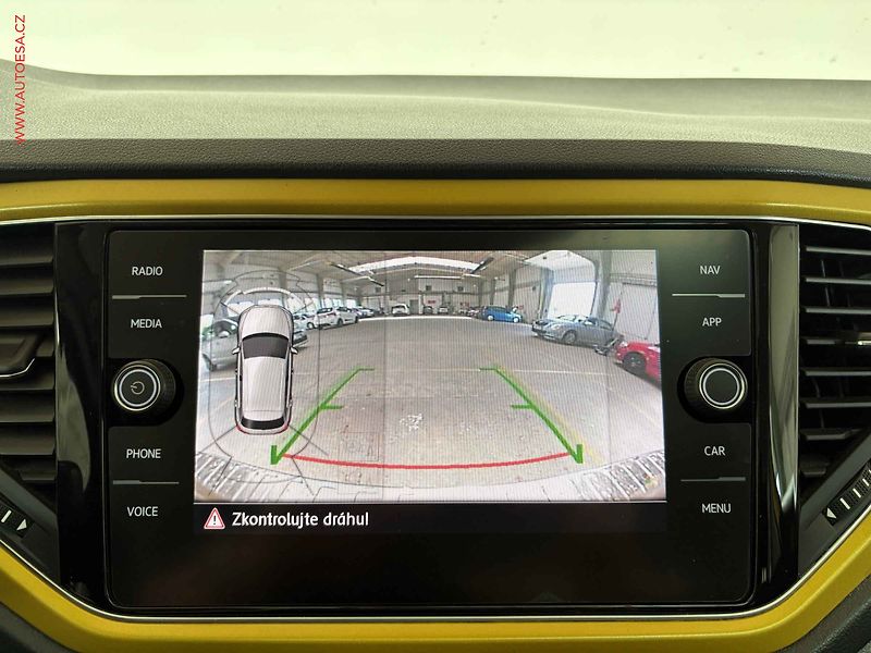 Volkswagen T-Roc (2019) 1.6 TDi, Comfortline, +ALU - fotka 14 z 17