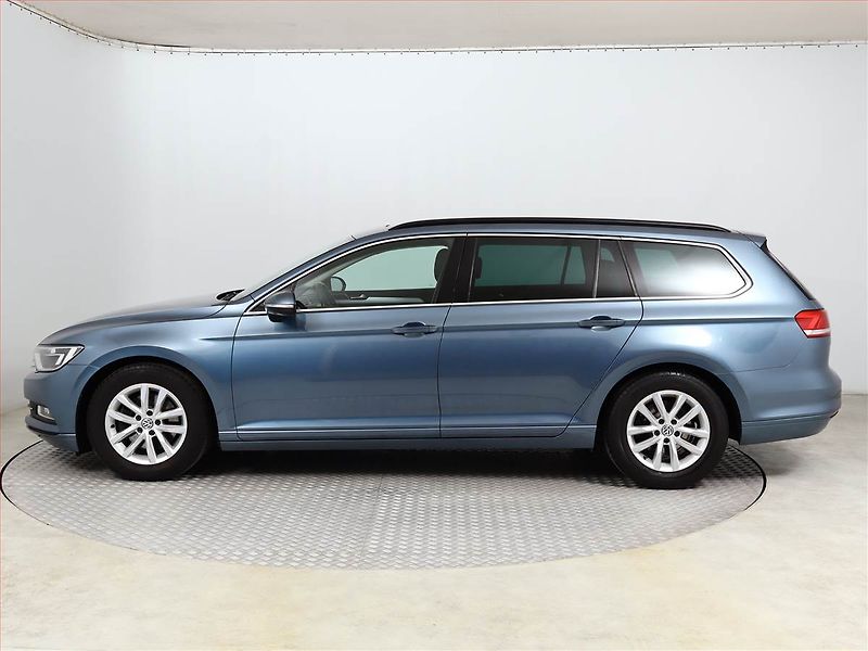 Volkswagen Passat (2015) Comfortline 2.0 TDI - fotka 3 z 20
