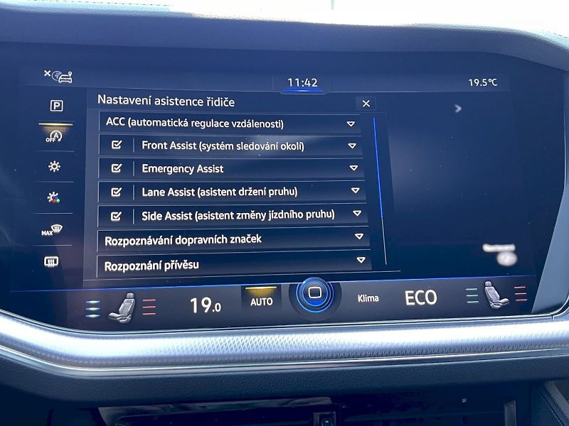 Volkswagen Touareg (2023) R-Line 3.0 TDI 210 kW V6 4Moti - fotka 15 z 35