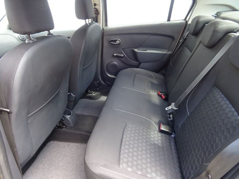 Dacia Logan (2013) 1.2i,1majČR,S.kniha,klima - fotka 16 z 22