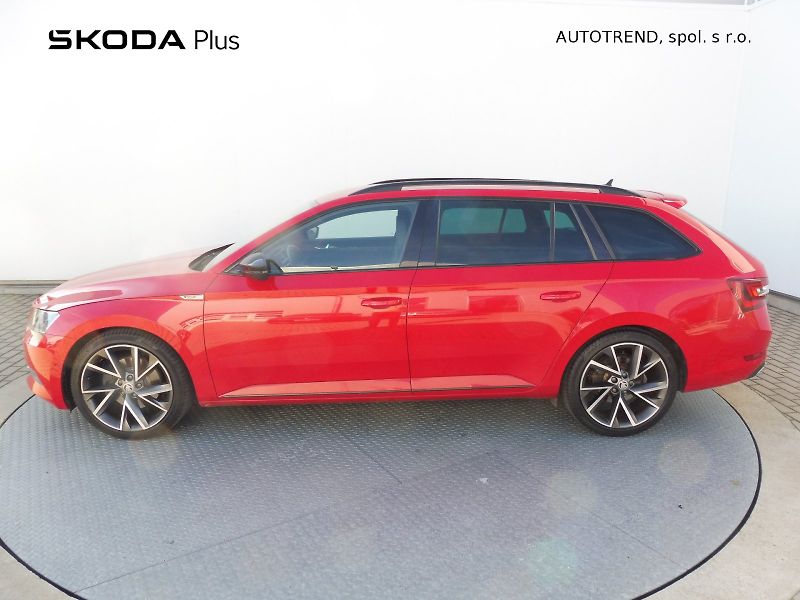 Škoda Superb (2018) Combi SportLine 2,0 TDI 140kW - fotka 3 z 28