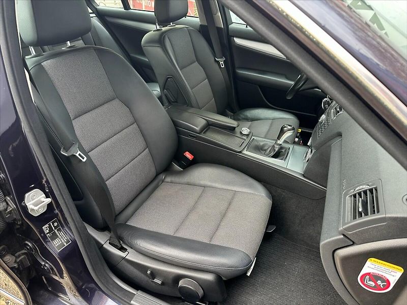 Mercedes-Benz Třídy C 2,2 CDI 100kW-SERVIS-MANUAL! - fotka 13 z 34