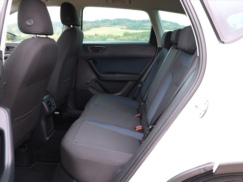 Seat Ateca 2,0 TDI LED 4Drive CZ Style - fotka 15 z 33