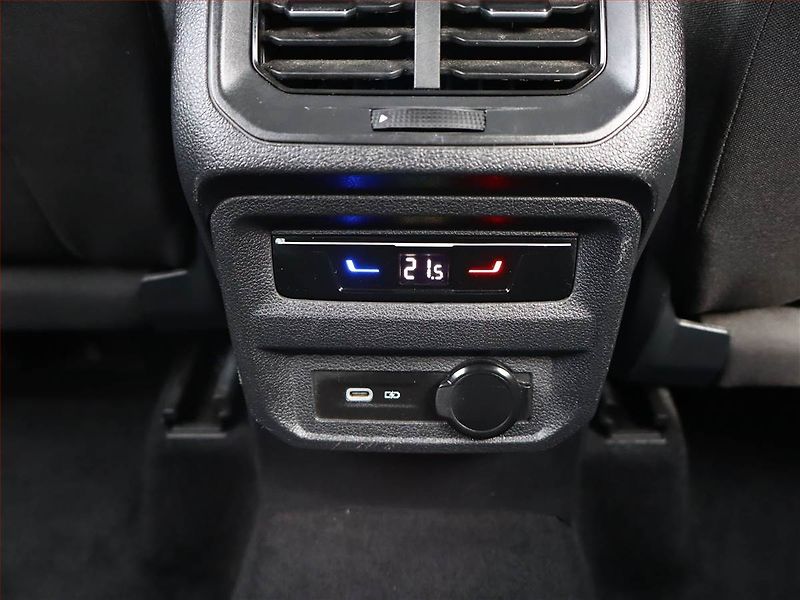 Volkswagen Tiguan Allspace (2022) Elegance 2.0 TDI - fotka 17 z 20
