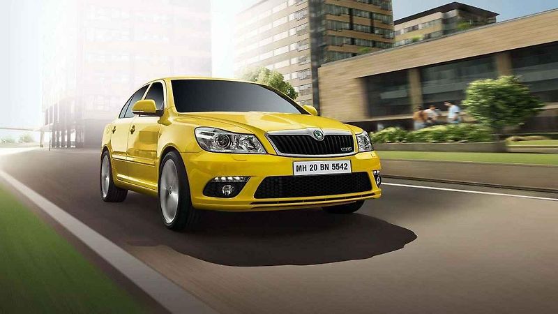 Škoda Octavia se v Čině jmenuje Ou Ya. A je natažená do délky.