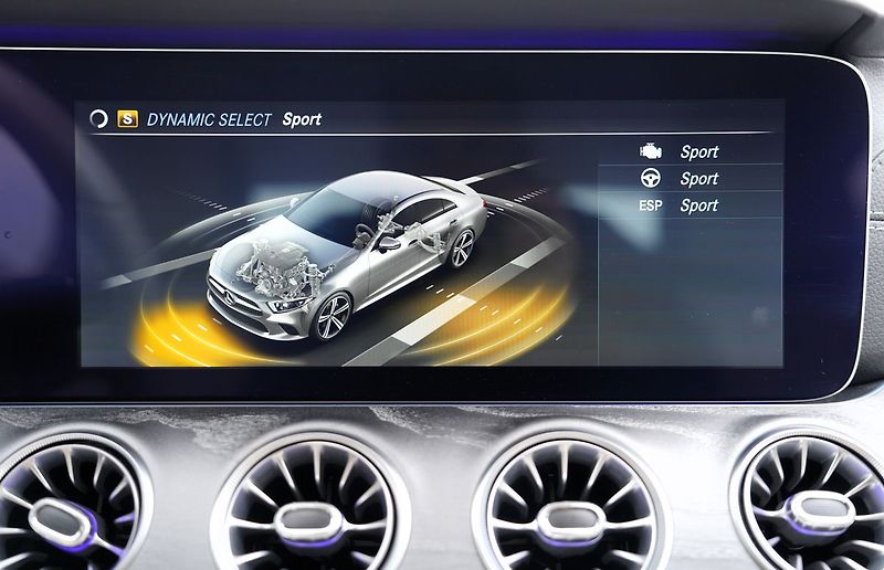 Mercedes-Benz CLS 450 AMG 4Matic/370 PS/Led - fotka 42 z 47