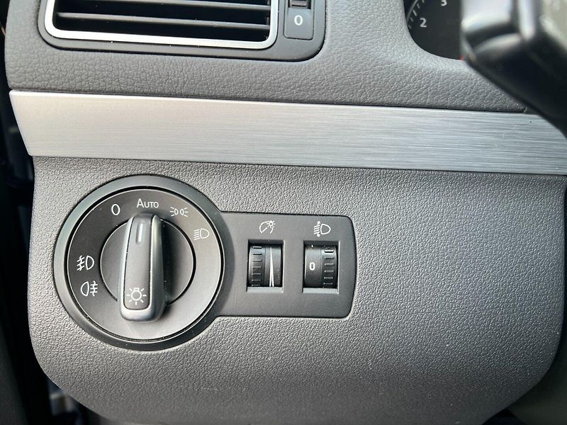 Volkswagen Touran (2014) 1.2TSi 77kW Edice CUP + 7-míst - fotka 25 z 41