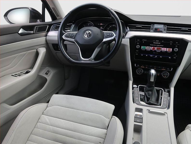 Volkswagen Passat (2020) 2.0 TDI, Automat, Kůže, Navi - fotka 7 z 17