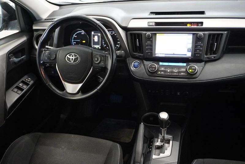 Toyota RAV4 2,5 HYBRID 4X2 AUT. - fotka 15 z 30