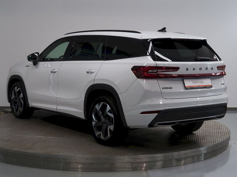 Škoda Kodiaq (2025) SPORTLINE 2.0TDI 142KW 4x4 DSG - fotka 7 z 46