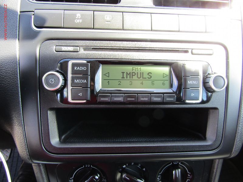 Volkswagen Polo (2010) 1.4, ČR, Trendline - fotka 11 z 15