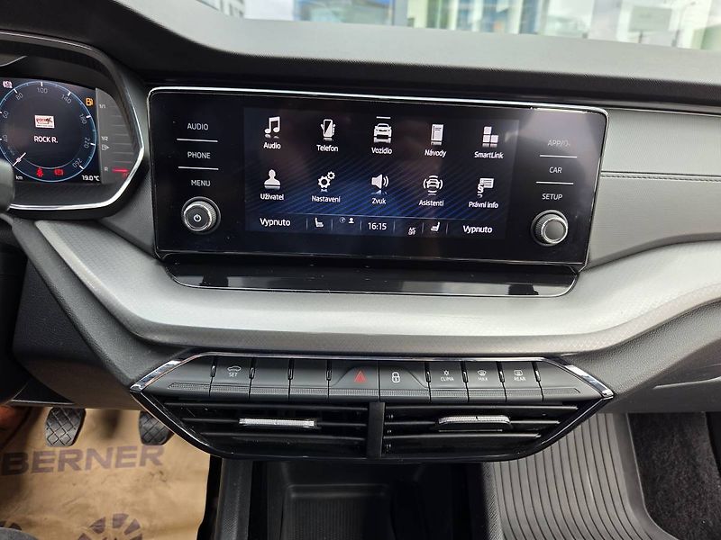 Škoda Octavia 1.5 TSI Ambiente - fotka 16 z 31