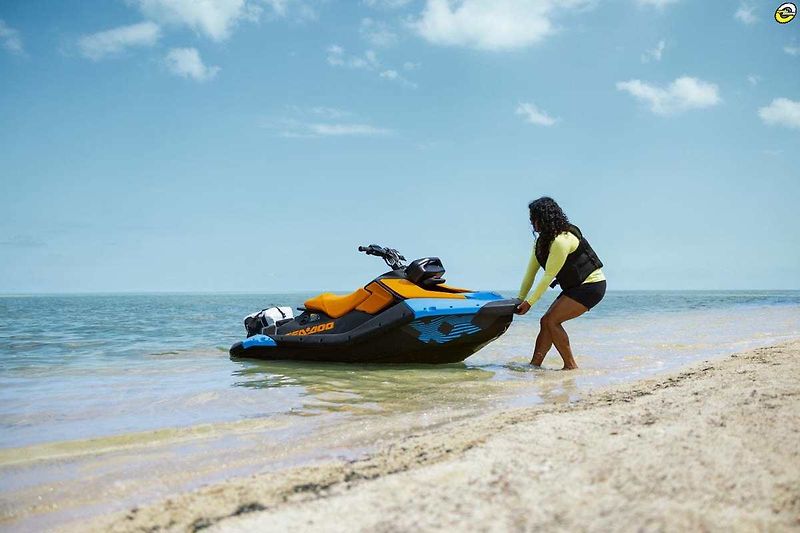 Sea Doo (2026) SPARK TRIXX 1-up iBR 90hp MY26 - fotka 9 z 11