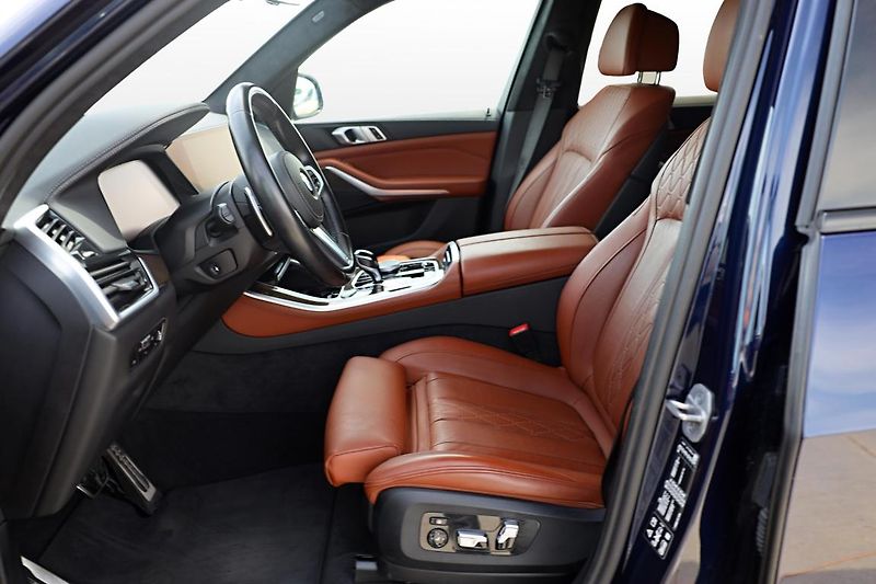 BMW X5 xDrive30d - fotka 9 z 17