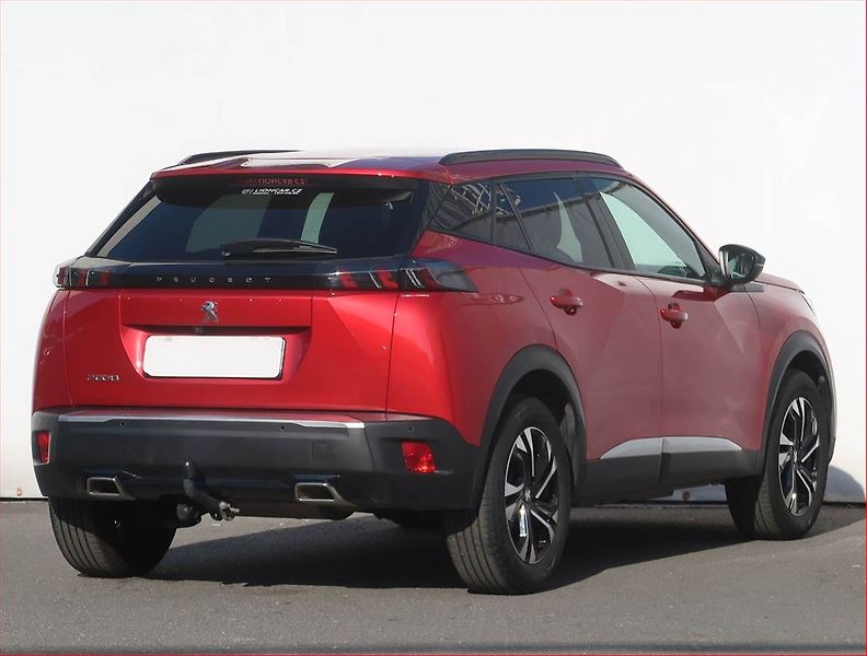 Peugeot 2008 (2023) 1.2 PureTech, Automat, ČR - fotka 5 z 22