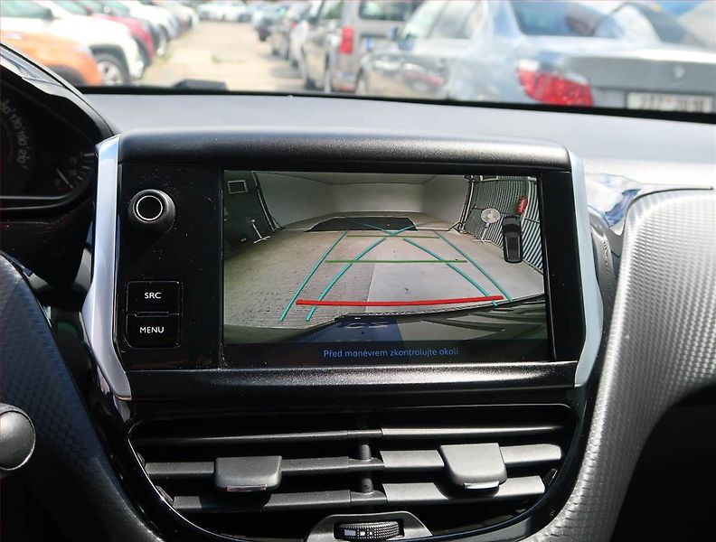 Peugeot 2008 (2019) 1.2 PureTech, Serv.kniha - fotka 15 z 20