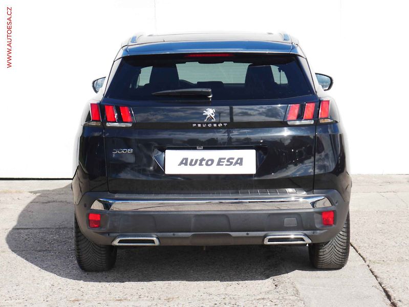 Peugeot 3008 (2019) 2.0 HDi, Crossway, AT, panor - fotka 5 z 18