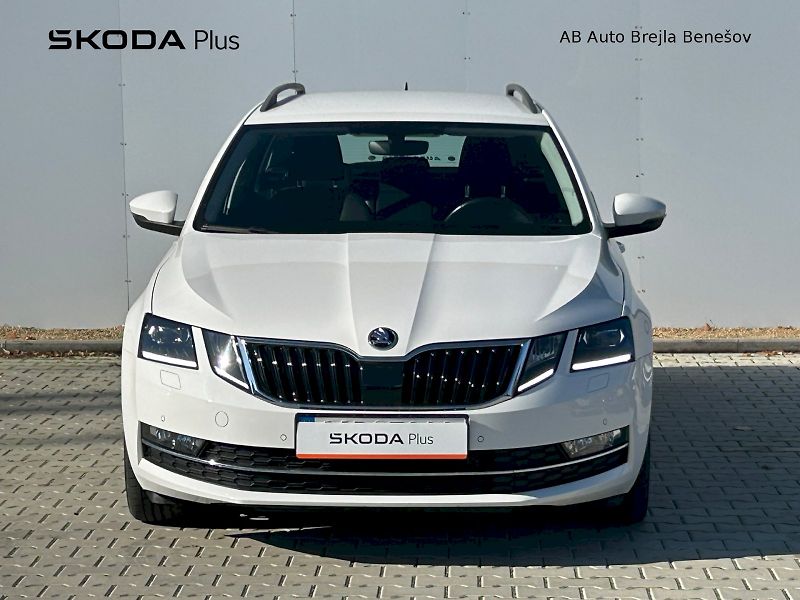 Škoda Octavia (2022) 1,6TDI 85kW 35000KM!!! - fotka 4 z 26