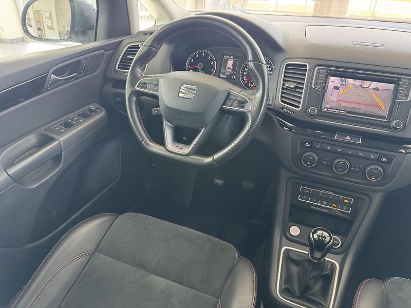 Seat Alhambra (2020) 1,4TSi FR-LINE 7.MÍST - fotka 13 z 33
