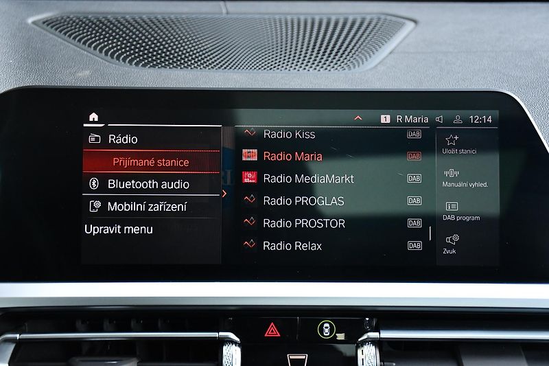 BMW Řada 3 320d xD M-SPORT REZERVACE - fotka 33 z 42