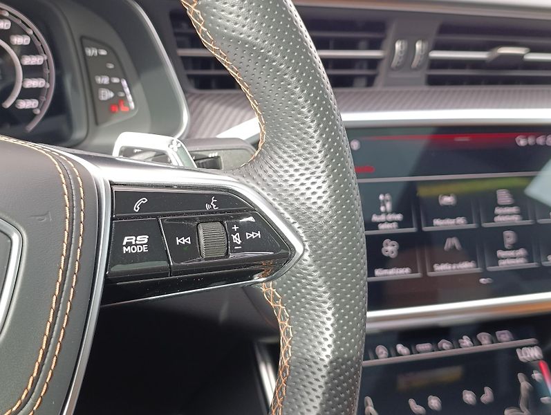 Audi RS 7 4.0TFSI AUDI EXCLUSIVE DPH - fotka 40 z 53