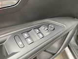 Peugeot 5008 (2017) 1.2 PT 7míst, Allure, LED - náhled 13
