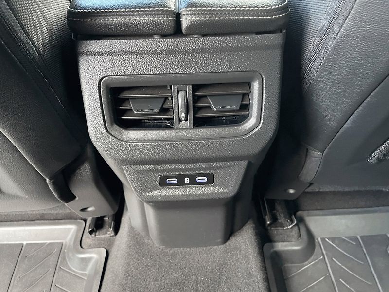 Renault Austral (2023) 1.3 TCe,116kW, ČR - fotka 38 z 46