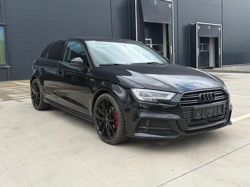 Audi A3 (2017) 2.0TDI,S-LINE,-733 223 624 - fotka 1 z 17