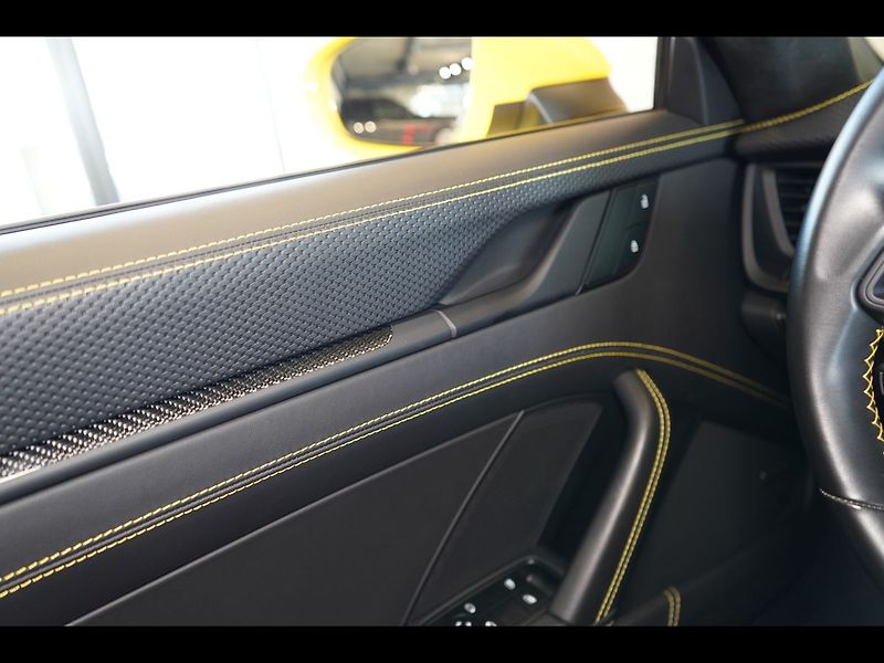 Porsche 911 GT3 Touring, Lift, Bose, PDLS - fotka 24 z 49