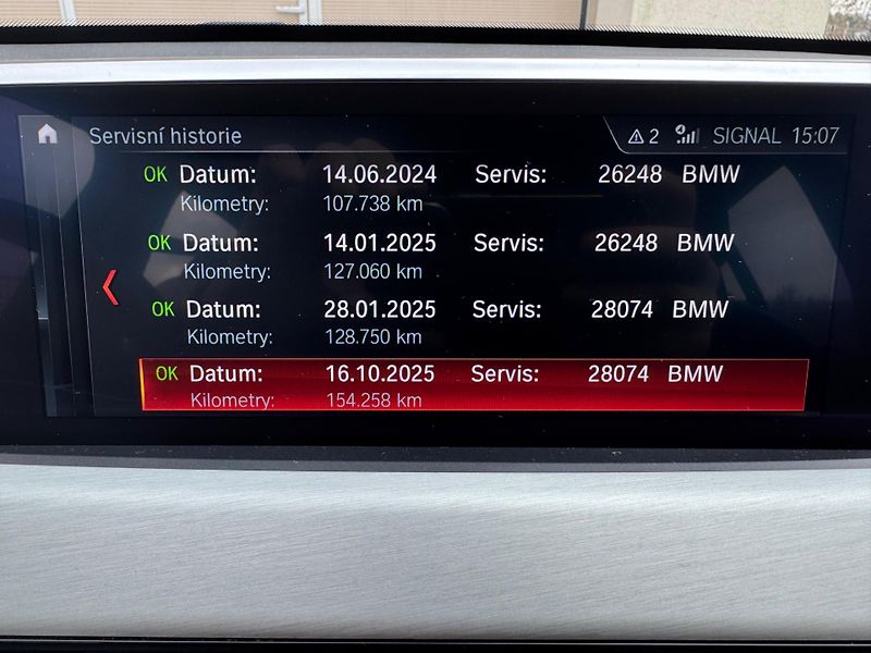 BMW X1 (2021) 18d X-DRIVE AT/8 X LINE ČR - fotka 27 z 30