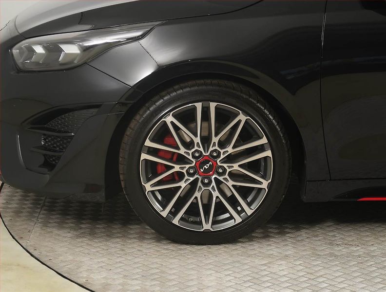 Kia Pro_Ceed (2024) GT 1.6 T-GDI - fotka 15 z 23