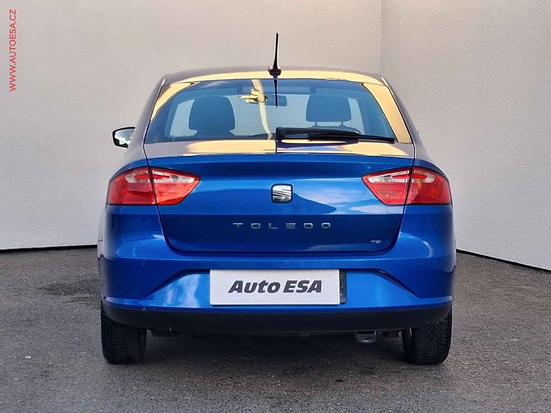 Seat Toledo (2013) 1.2 TSi, Style, navi, park - fotka 5 z 16
