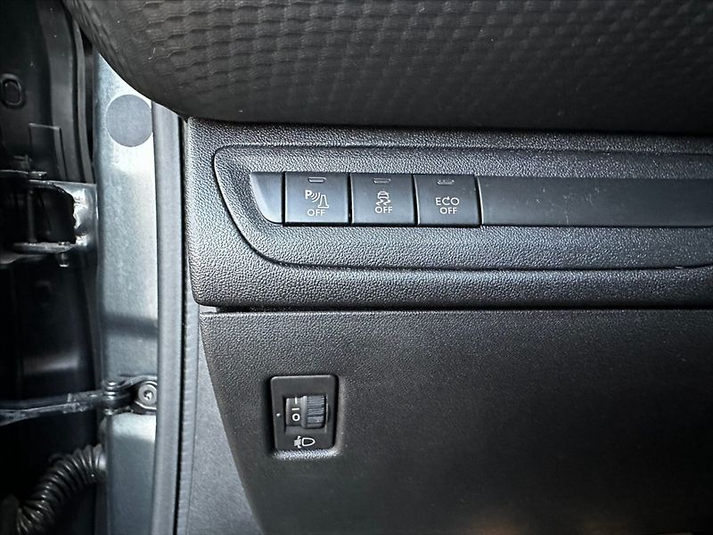 Peugeot 208 1,2 81kW GT Line, rozvody! - fotka 20 z 39