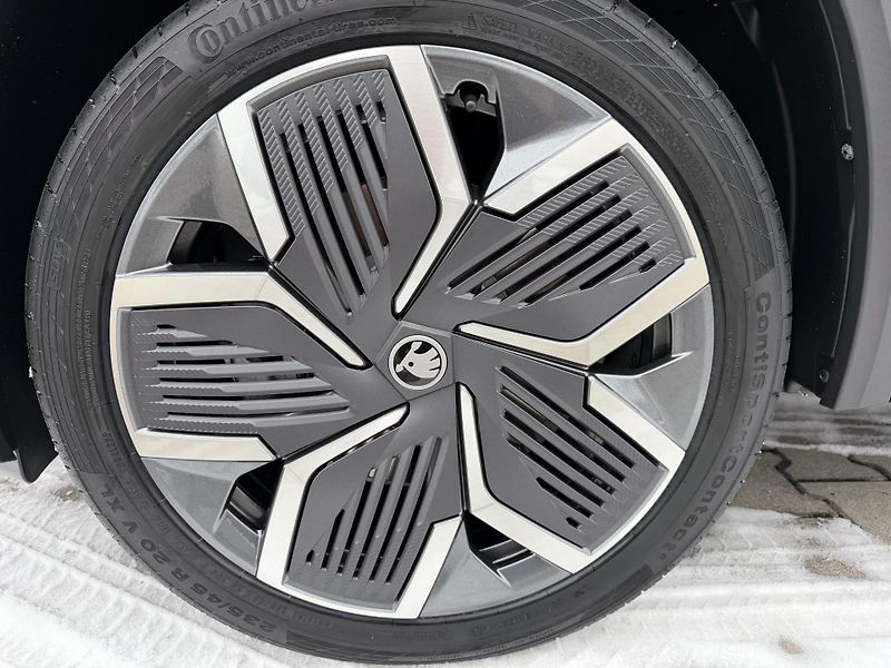 Škoda Kodiaq (2026) 2.0TDI 142kW 4X4 SPORT DCC CZ! - fotka 16 z 46