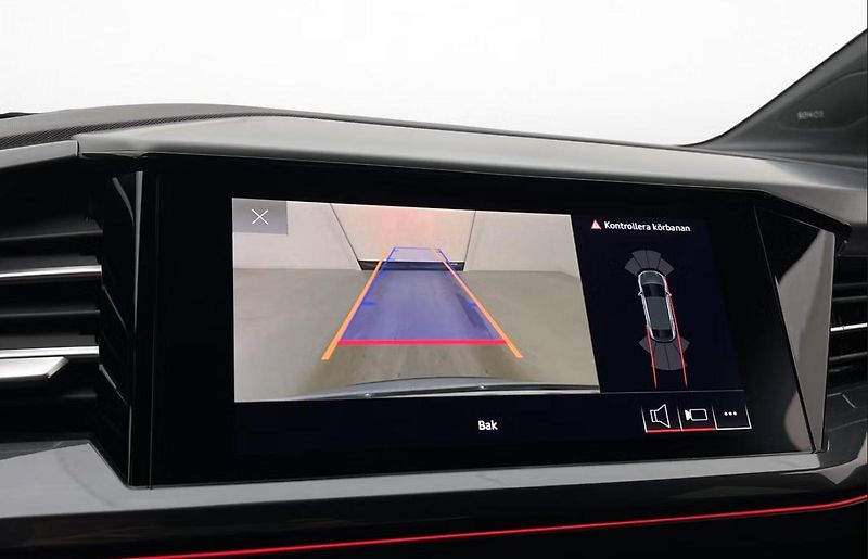 Audi Q4 40 Sportback e-tron S-Line Kam - fotka 15 z 31
