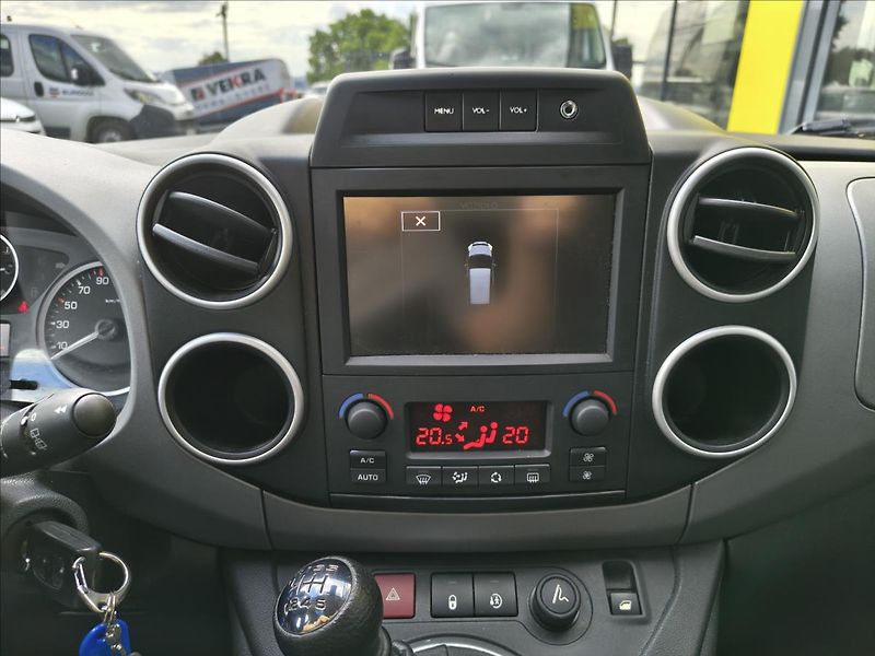 Citroën Berlingo 1,6   1,6 HDi SHINE - fotka 9 z 21