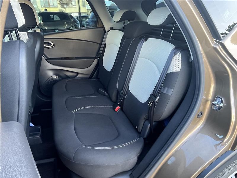 Renault Captur 1,2 TCe  Life - fotka 10 z 19